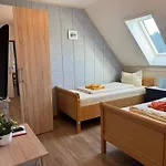 Haus Ostseestrand36 ゲストハウス ティメンドルファー・シュトラント