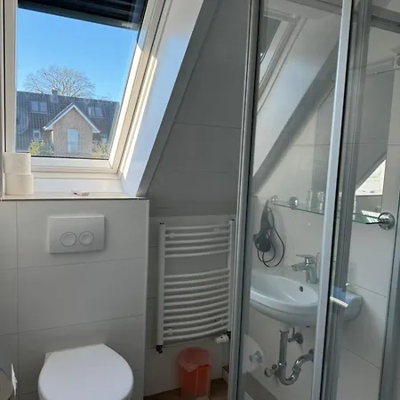 Haus Ostseestrand36 게스트하우스 *